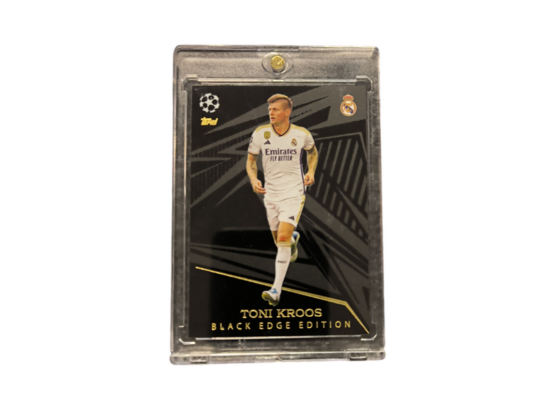 Magnetic Card Case  - 35pt