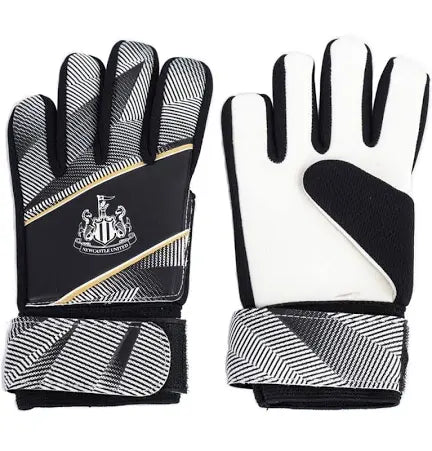 NEWCASTLE GOALKEEPER GLOVES (YTH SIZE 7)