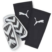 Puma  - Ultra Light Shinguard/Sleeve  - White